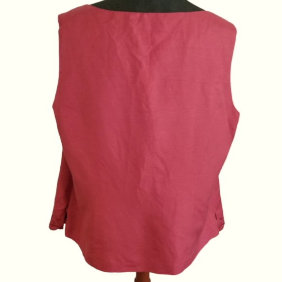 Linen blend coral/melon color shell tank summer top, w/ embroidered detail - Picture 3 of 9